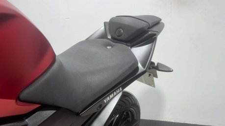 Yamaha MT-125 MT 125 2015 11K VERY CLEAN MOT SERVICED 15BHP 125CC NAKED 14