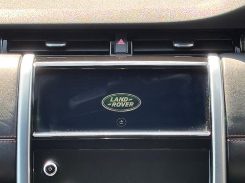 Land Rover Discovery Sport R-DYNAMIC HSE MHEV 18