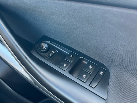 Vauxhall Astra SRI NAV 36