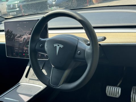 Tesla Model Y Dual Motor Performance SUV 5dr Electric Auto 4WDE (426 bhp) 12