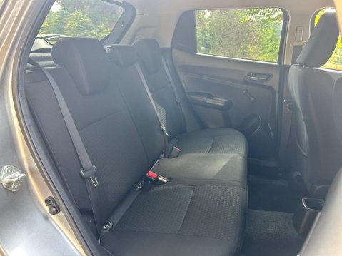 Suzuki Swift SZ-T DUALJET SHVS MHEV 5