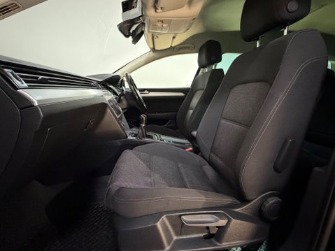 Volkswagen Passat SE BUSINESS TDI BLUEMOTION TECHNOLOGY 18