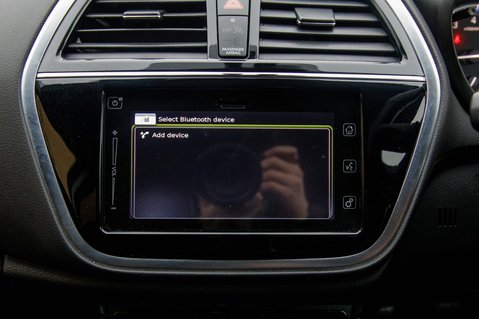 Suzuki SX4 S-Cross SZ-T BOOSTERJET MHEV 23