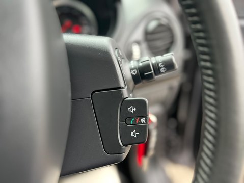 Renault Clio DYNAMIQUE TOMTOM 16V 36