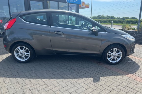 Ford Fiesta 1.25 ZETEC 6