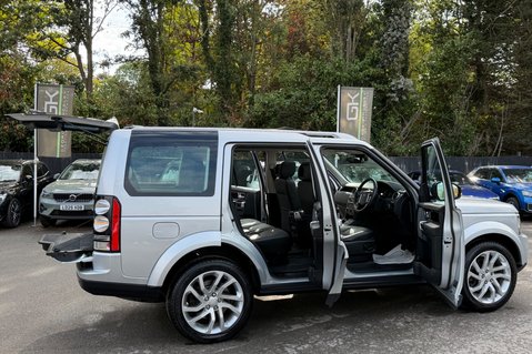 Land Rover Discovery SDV6 LANDMARK - ONE OWNER - 10 SERVICED INC CAMBELT 11