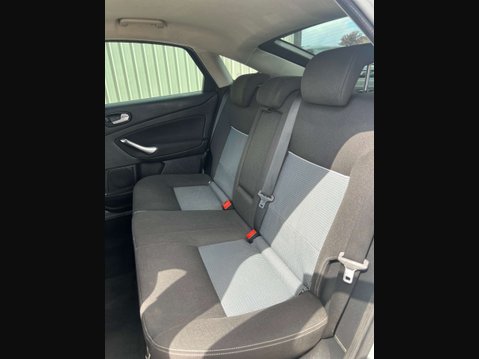 Ford Mondeo 2.0 Mondeo Zetec TDCi 140 5dr 19