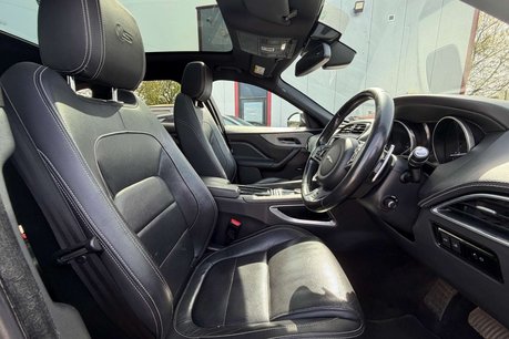 Jaguar F-Pace 3.0 F-PACE V6 S AWD D Auto 4WD 5dr 28