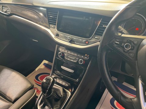 Vauxhall Astra 1.6 CDTi BlueInjection Elite Nav Euro 6 (s/s) 5dr 3