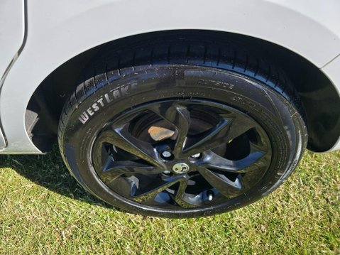 Vauxhall Corsa 1.4i ecoTEC Griffin Euro 6 5dr 30