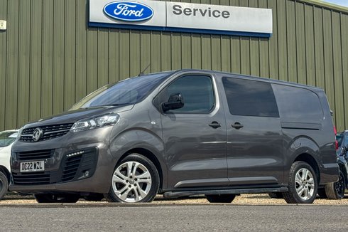 Vauxhall Vivaro Crew Cab AUTO LWB L2H1 Low Roof 3100 Air Con Alloys Sensors Cam Nav EURO 6