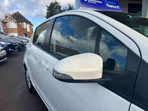 Toyota Yaris 1.33 Dual VVT-i TR Euro 5 5dr 26