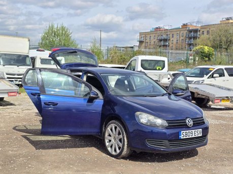 Volkswagen Golf 1.6 FSI S Hatchback 5dr Petrol Manual Euro 5 (102 ps) 6