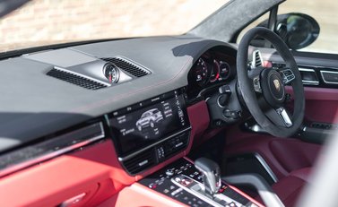 Porsche Cayenne Turbo 15