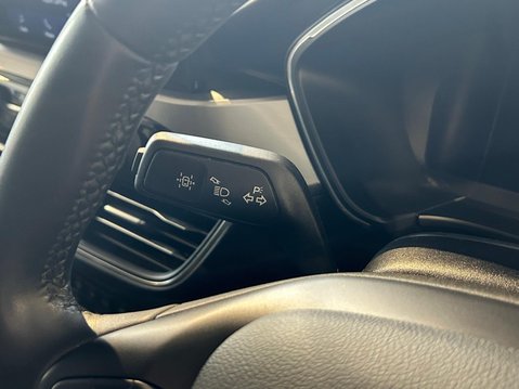 Ford Kuga 1.5T EcoBoost Titanium Edition Euro 6 (s/s) 5dr 36