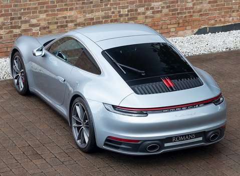 Porsche 911 Carrera S (992) 9