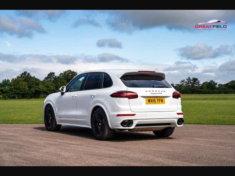 Porsche Cayenne 31
