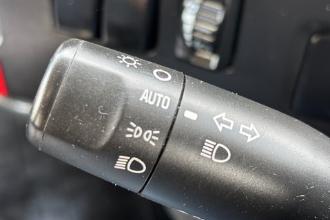 Isuzu Grafter N35.125T Dropside Truck 23