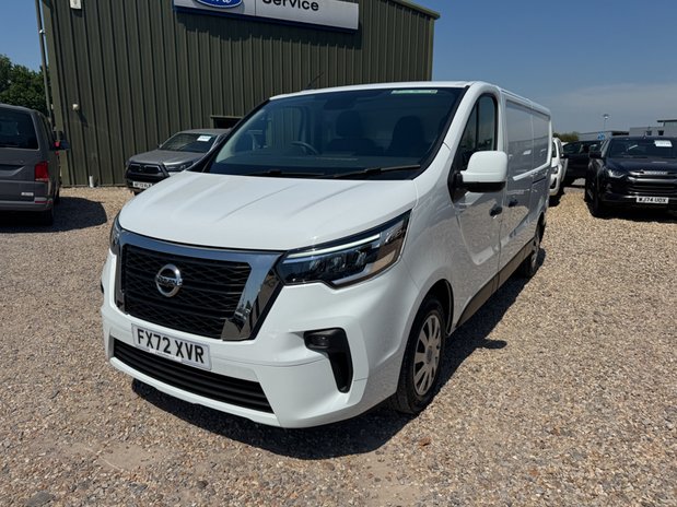 Nissan Primastar LWB L2H1 Low Roof Acenta 300 Air Con Cruise EURO 6 NO VAT 2
