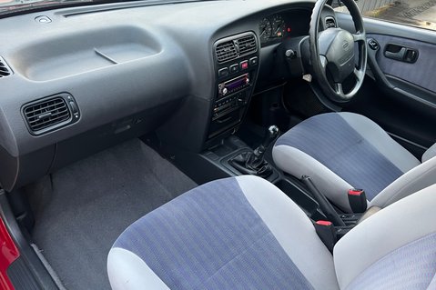 Nissan Primera GX - TWO OWNERS FROM NEW!!!  PX TO CLEAR - MOT OCTOBER 12