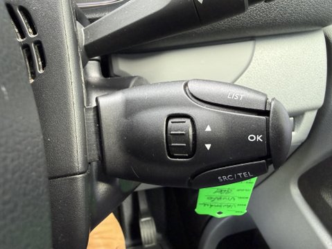 Vauxhall Vivaro 3100 75kWh Dynamic Panel Van 6dr Electric Auto L1 H1 (7.4kW Charger) (136 p 32
