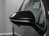 Volkswagen Golf SE NAVIGATION TDI 33