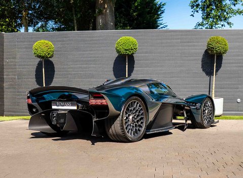 Aston Martin Valkyrie 4