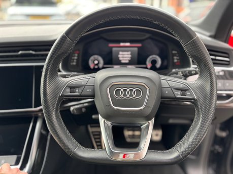 Audi Q7 TDI QUATTRO S LINE BLACK EDITION MHEV 30