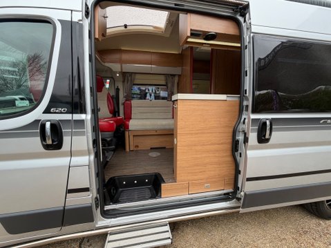 Auto-Trail V-Line 620 AUTOMATIC FIXED BED 15