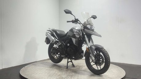 Sinnis Terrain 125 2018 ONLY 11K NEW MOT SERVICED ADVENTURE BIKE 125CC LEARNER 3