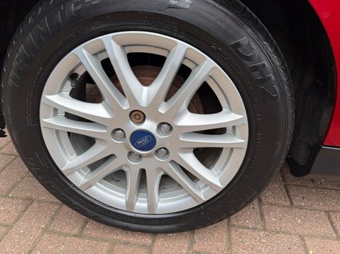 Ford Focus 1.0T EcoBoost Titanium Euro 5 (s/s) 5dr 20