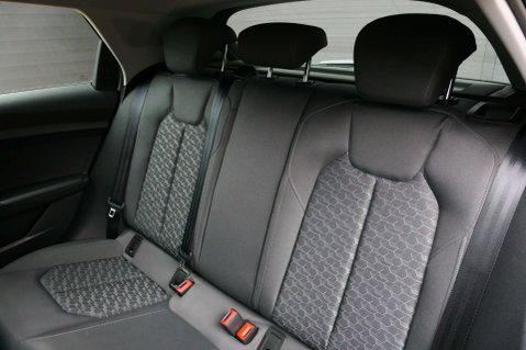 Audi A1 1.0 A1 Sportback 30 TFSI Sport Semi-Auto 5dr 5