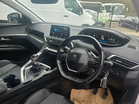 Peugeot 3008 PURETECH S/S ALLURE 10