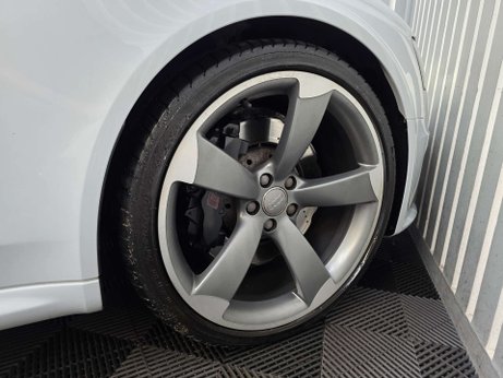 Audi RS4 4.2 FSI V8 Estate 5dr Petrol S Tronic quattro Euro 5 (450 ps) 22