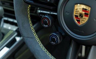 Porsche 911 GT3 RS (992) 11