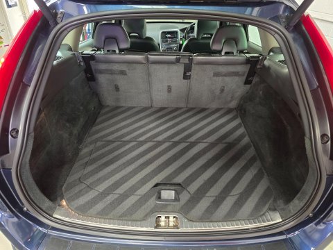 Volvo XC60 2.0 D4 SE Lux Nav Geartronic Euro 6 (s/s) 5dr 9