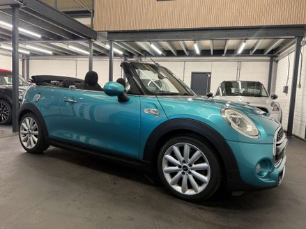 Mini Convertible 2.0 Cooper S 2dr
