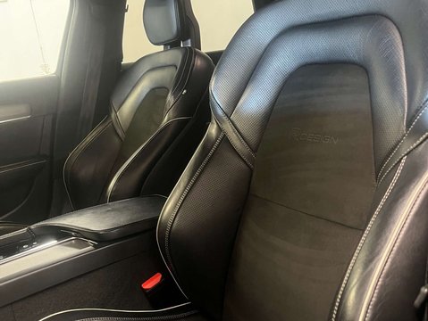 Volvo V90 2.0 V90 R-Design D4 Auto 5dr 35