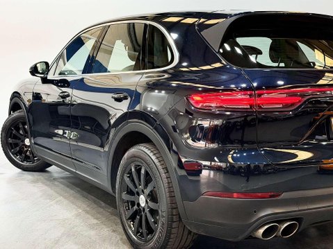 Porsche Cayenne 2.9T V6 S SUV 5dr Petrol TiptronicS 4WD Euro 6 (s/s) (440 ps) 25