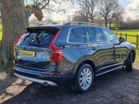Volvo XC90 D5 POWERPULSE MOMENTUM AWD 5