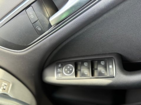 Mercedes-Benz B Class 1.6 B180 SE 7G-DCT Euro 6 (s/s) 5dr 29