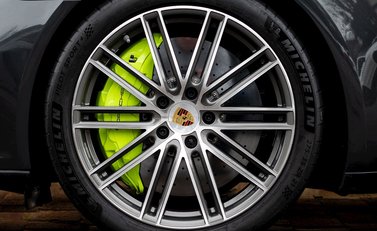 Porsche Panamera Turbo S E-Hybrid 10