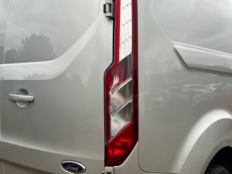 Ford Transit Custom 300 LIMITED P/V ECOBLUE 19