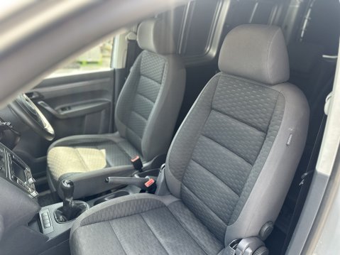 Volkswagen Caddy C20 TDI BLUEMOTION 102 5 SEATER 12