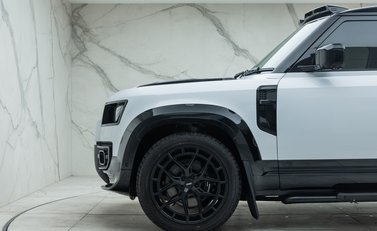 Land Rover Defender 90 V8 P525 URBAN 48
