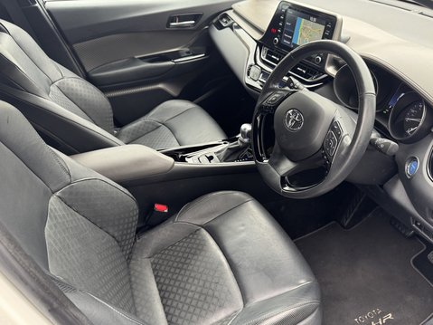 Toyota C-HR 1.8 Hybrid Excel 5dr CVT 16