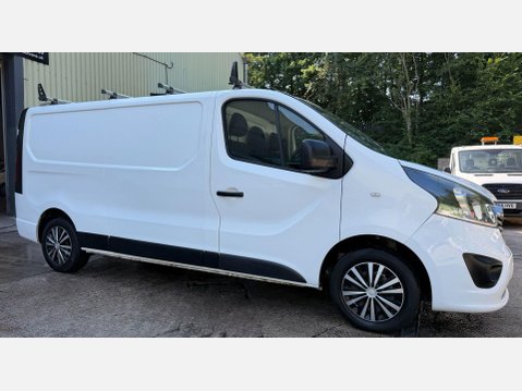 Vauxhall Vivaro 1.6 CDTi 2900 Sportive Panel Van 5dr Diesel Manual L2 H1 Euro 6 (120 ps) 6