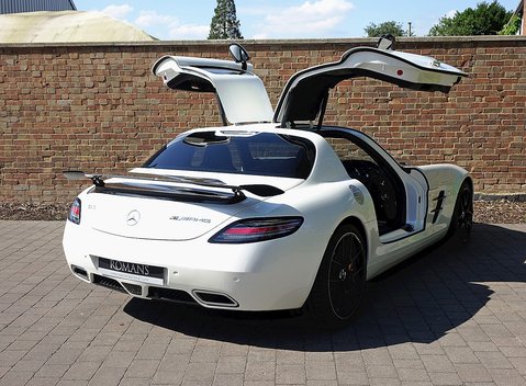 Mercedes-Benz SLS AMG GT Final Edition 23
