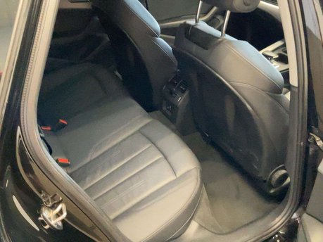 Audi A4 2.0 A4 Sport 35 TDI MHEV Semi-Auto 5dr 17