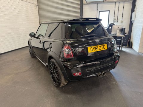 Mini Hatch 1.6 John Cooper Works Euro 5 3dr 10